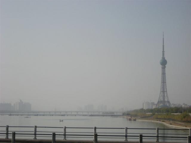 Luoyang Tower on the way to the Longmen Caves
