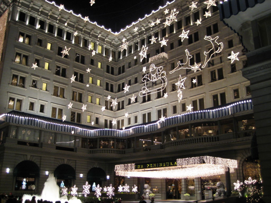 Peninsula Hotel beautiful at night