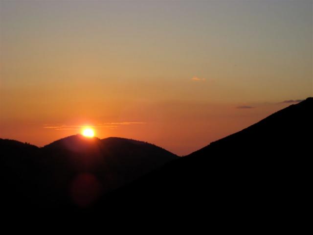 Setting sun in the hills