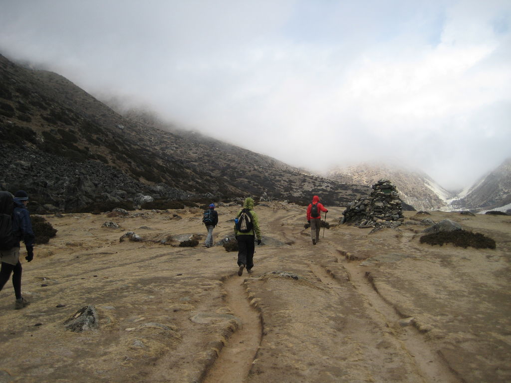 Some barren lands on the way to Dingboche