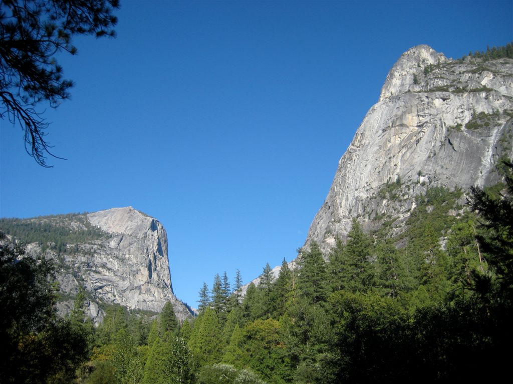 Mt Watkins and Ahwiyah Point beside Half Dome
