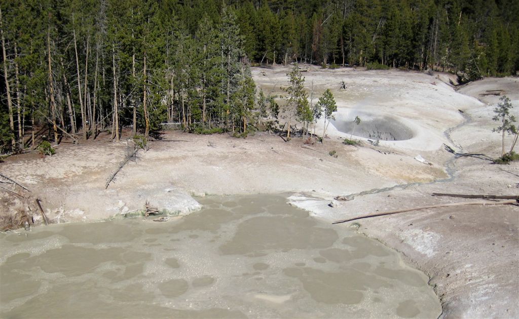 More bubbling hot springs