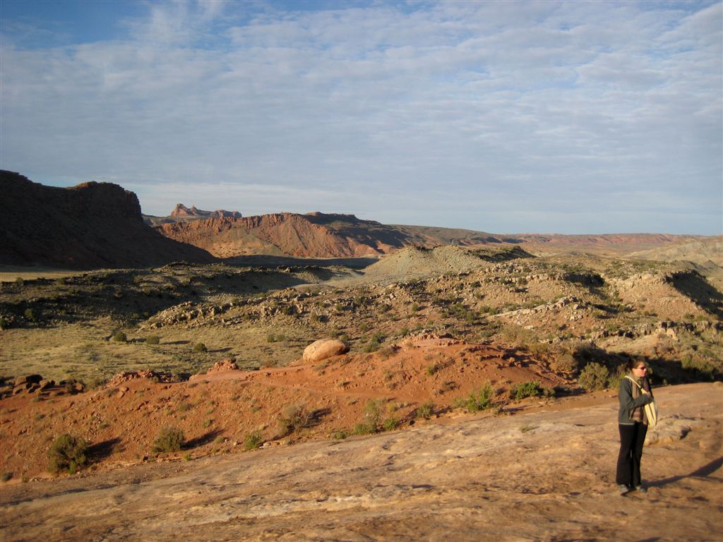 Heading up to Delicate Arch viewpoint