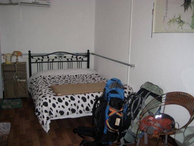 Our nice hostel room at the Templeside House Hostel