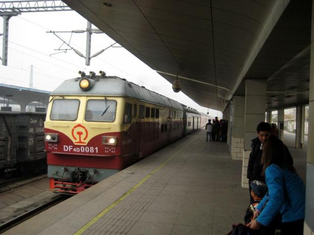 Our "Fast" train to Luoyang