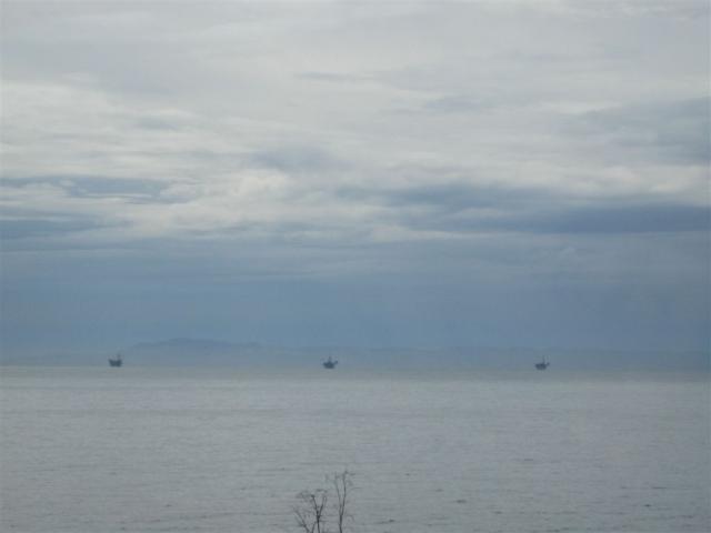 Lots of oil rigs