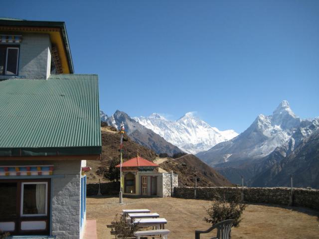 First view of the peak of Everest!!!