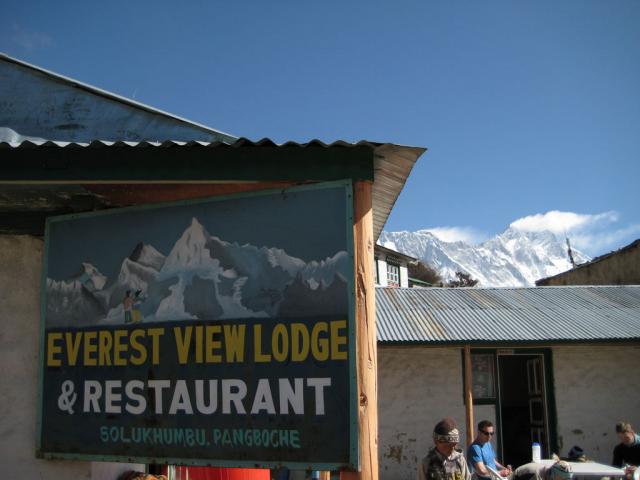 Should be 'Very Slight Everest View Lodge'