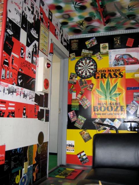 420 lounge room in the hostel